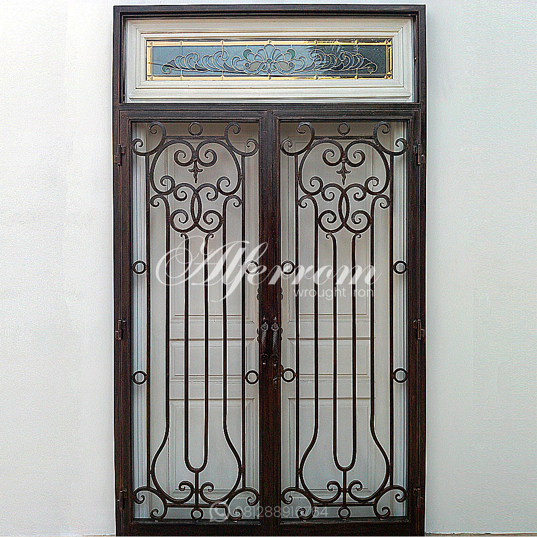 pintu utama
